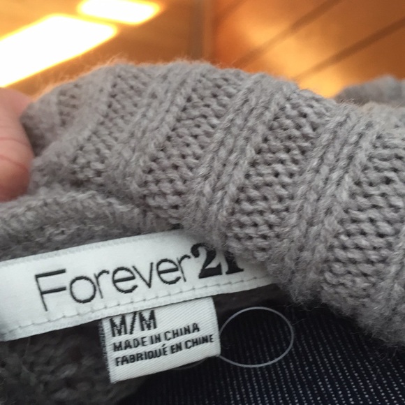 SOLD::: Knit sweater - Picture 4 of 4